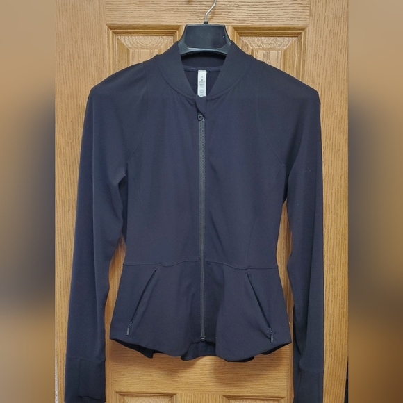 lululemon athletica Jackets & Blazers - Lululemon women's jacket